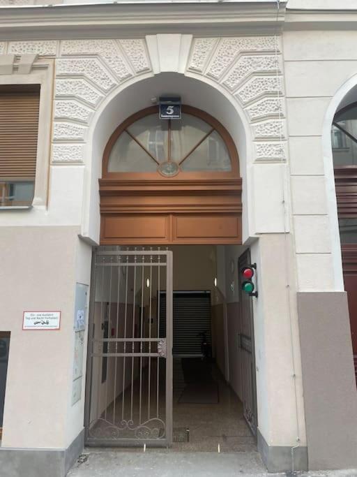 New Central Apartments Westbahnhof 维也纳 外观 照片